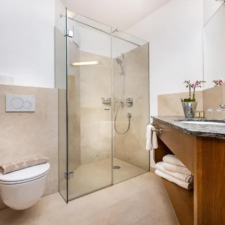 Kreuzer בית הארחה