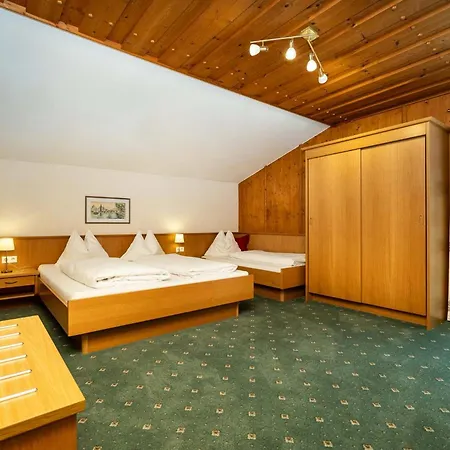 Pensjonat Kreuzer 3*