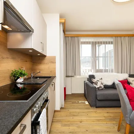 Kreuzer בית הארחה 3*